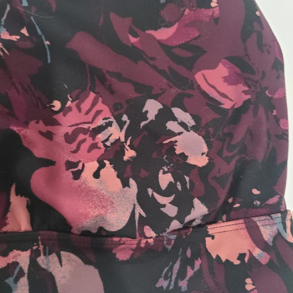 All in Motion XXL Plum Floral Camo Strappy Ladder Back Sports Bra F315139